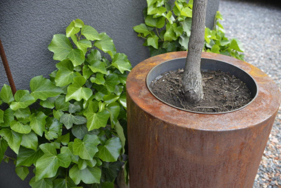 Corten steel planter – Cylindro